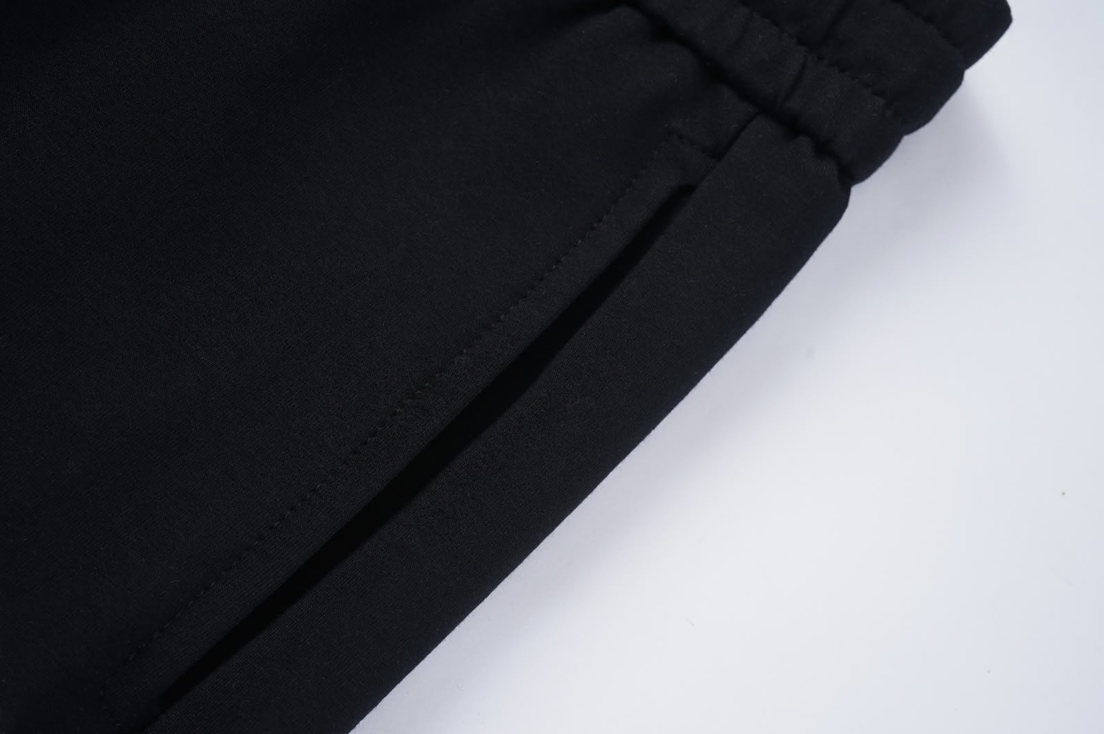 Calça Jogger Gucci Paris 1921 Interlocking G – Preto detalhe 4