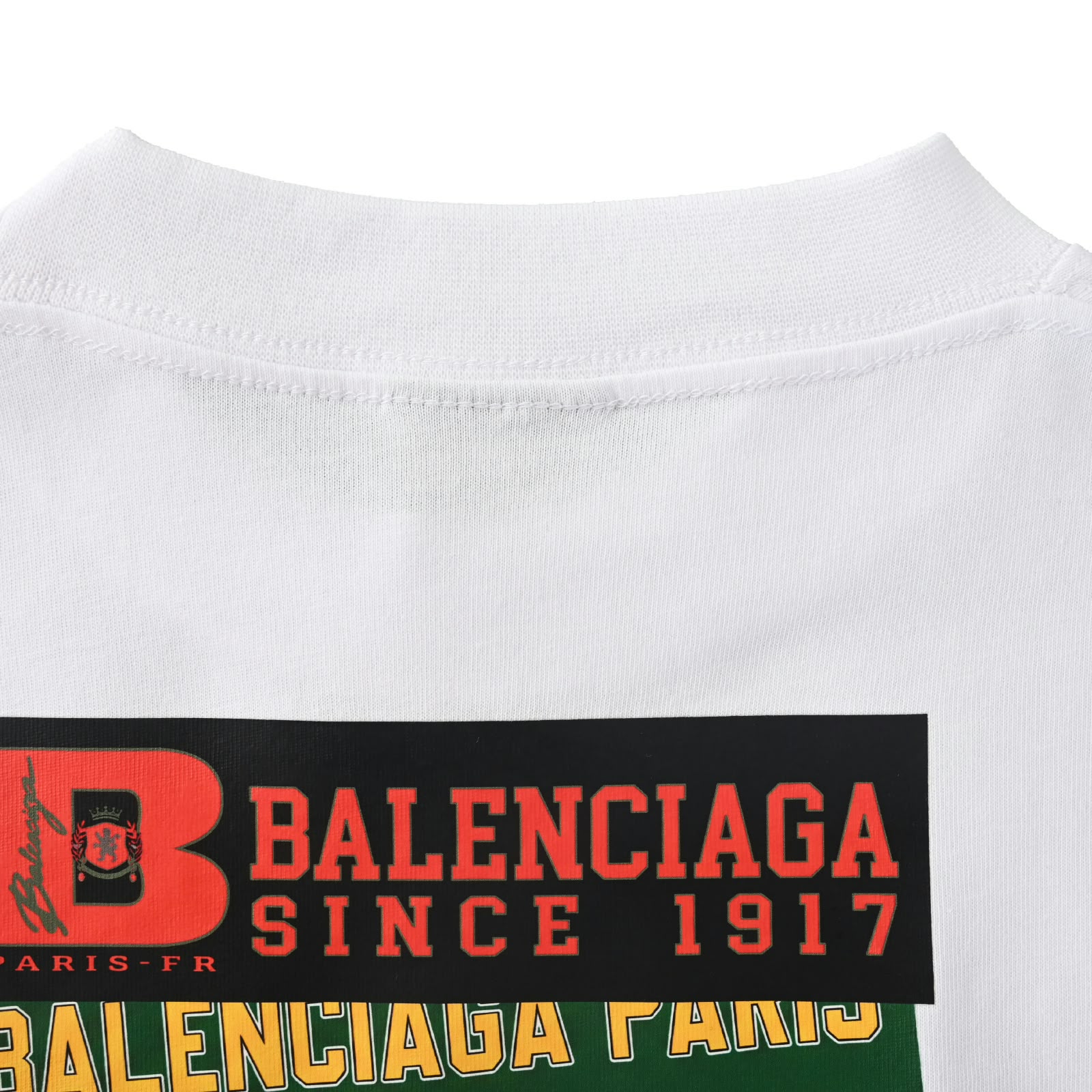 Camiseta Balenciaga Bumper Stickers Medium Fit – Branca detalhe 6