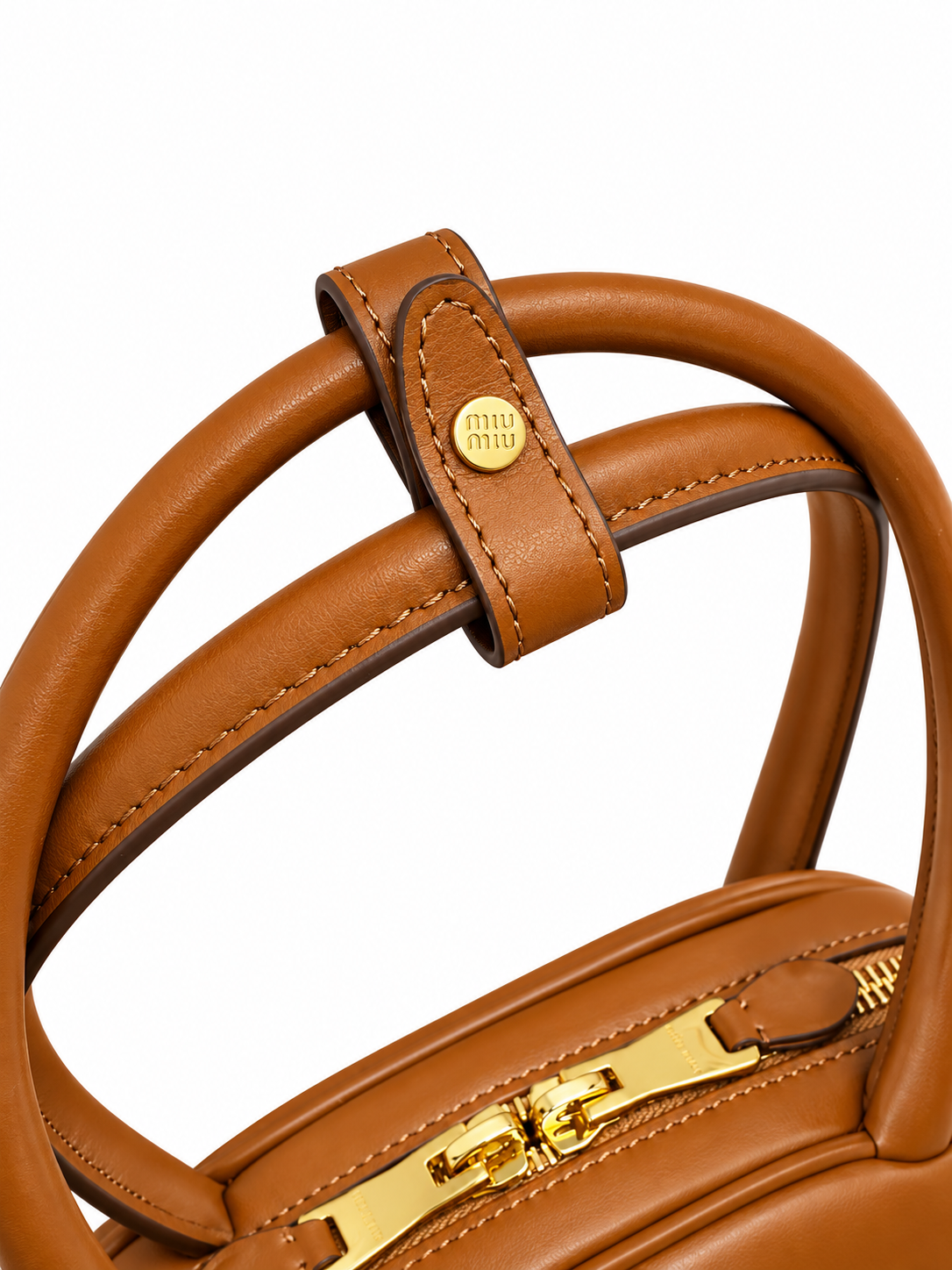 Bolsa Miu Miu Beau Small Cognac em Couro detalhe 5