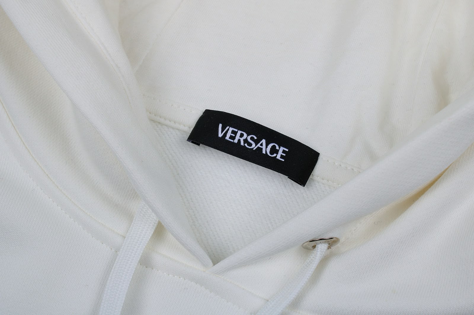 Moletom Versace Branco com Capuz detalhe 6